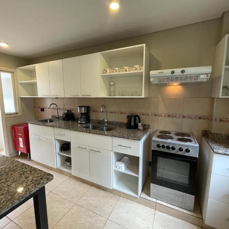 Bonito apartamento a metros del Parque San Martín y Arístides - Apartamento de 1 dormitorio - 12