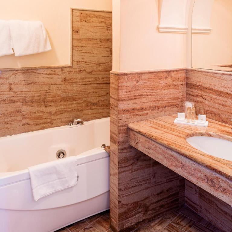 Hotel Du Parc - Suite Familiare - 5