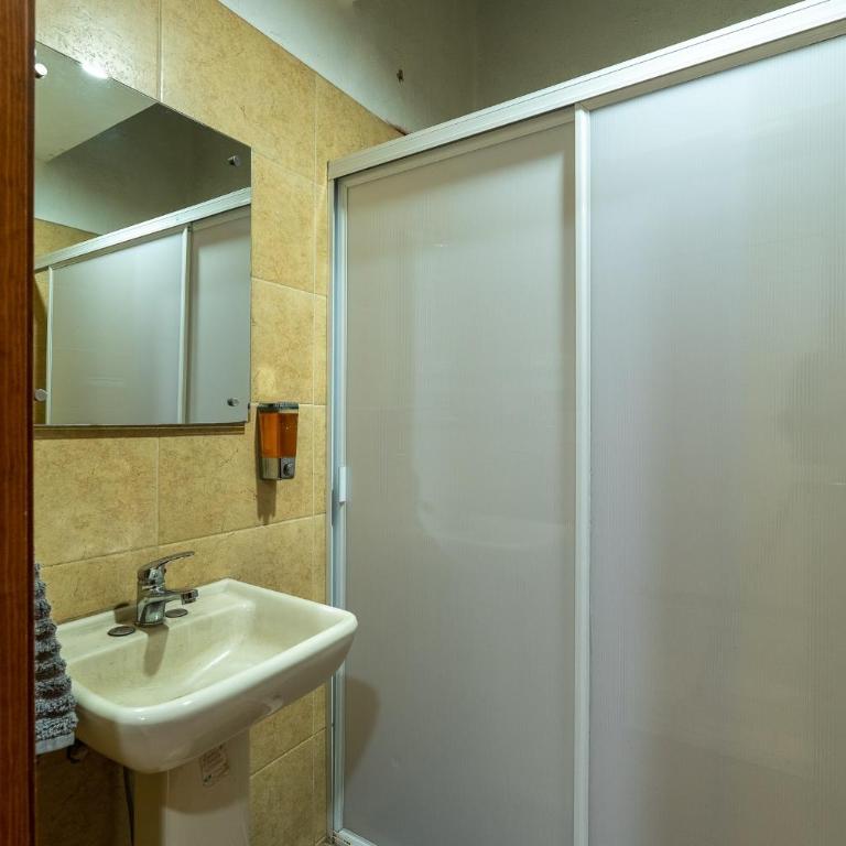 GDL Home with Roof Ideal for Groups & Families - Chalet - 9