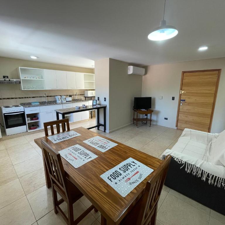 Cómodo apartamento a metros del Parque San Martín y Arístides - Apartamento de 1 dormitorio - 1