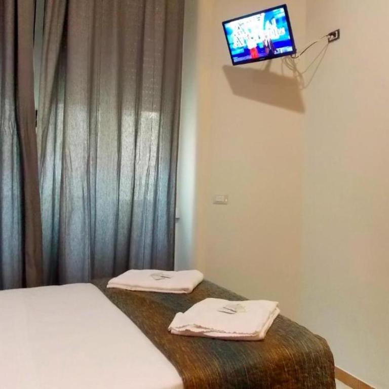 Hotel Midtown Milano - Camera Singola con Bagno in Comune - 2