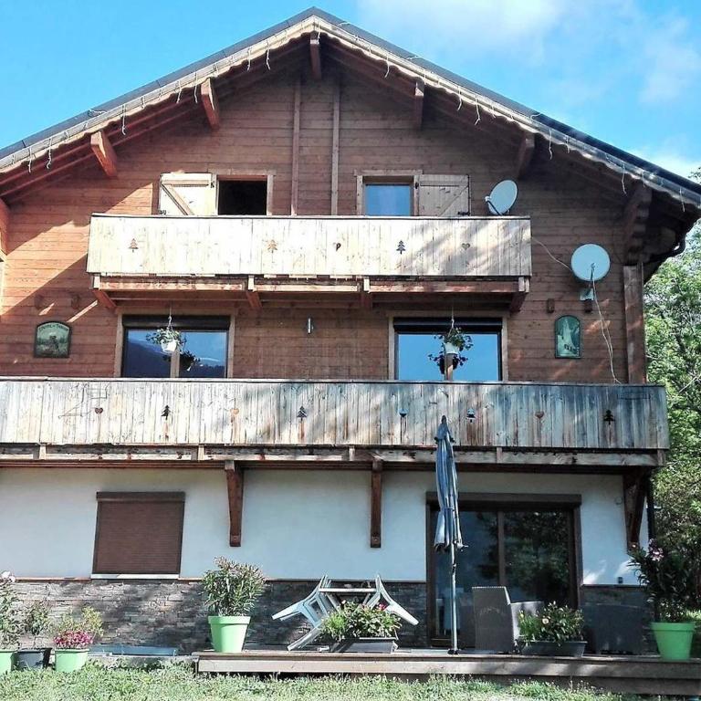 Chalet confortable 8-10 pers. près des pistes, terrasse, parking privé - Chalet 3 Chambres - 16