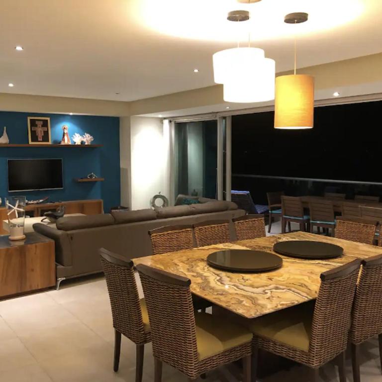 Peninsula Condo on 10th Floor - Villa - 18