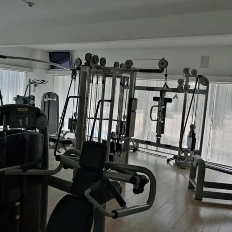 Peninsula Condo on 10th Floor - Villa - 19