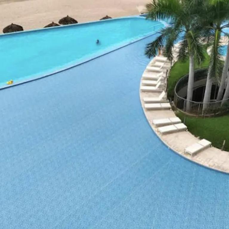 Peninsula Condo on 10th Floor - Villa - 36
