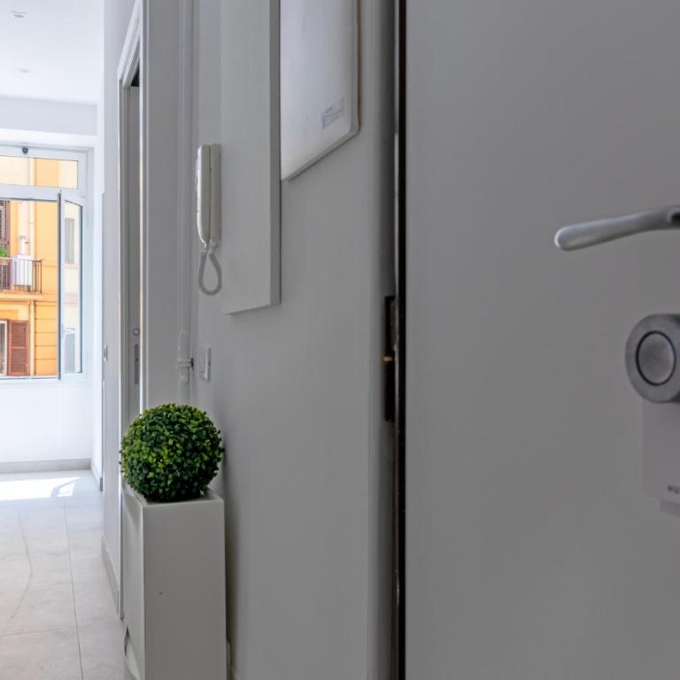 Roma apartment near to Colosseum Re-House - Casa Vacanze - 20