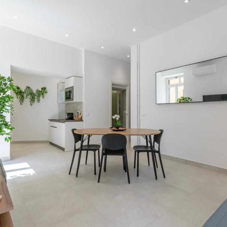Roma apartment near to Colosseum Re-House - Casa Vacanze - 12