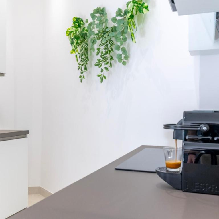 Roma apartment near to Colosseum Re-House - Casa Vacanze - 22