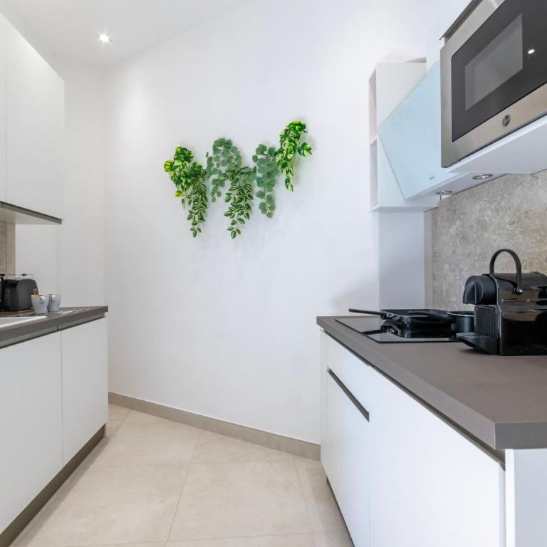 Roma apartment near to Colosseum Re-House - Casa Vacanze - 23