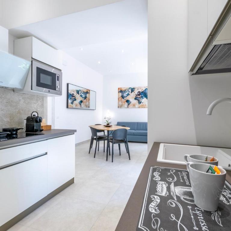 Roma apartment near to Colosseum Re-House - Casa Vacanze - 26