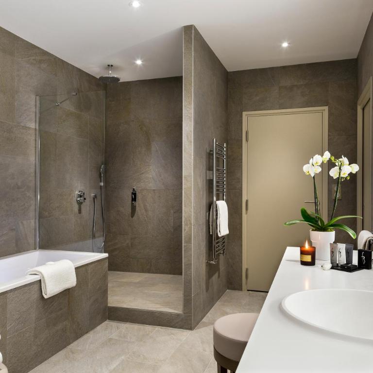 Hôtel Barrière L'Hôtel du Golf - Suite Deluxe - 2