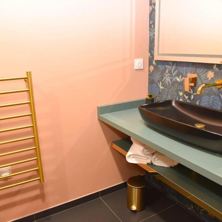 SPA & SAUNA lin pour l'autre - Appartement 1 Chambre - 10