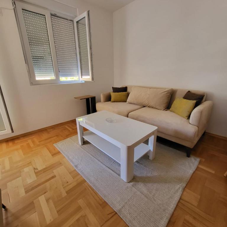 Apartman Sasa - Three-Bedroom Apartment - 1