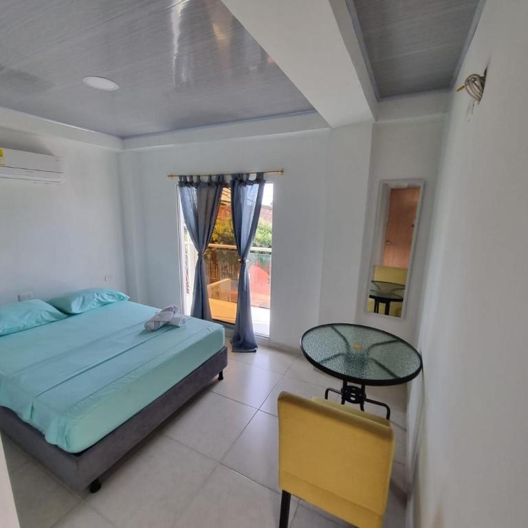 HOTEL BOUTIQUE EL POBLADO DESERT - Habitación Doble con balcón - 3