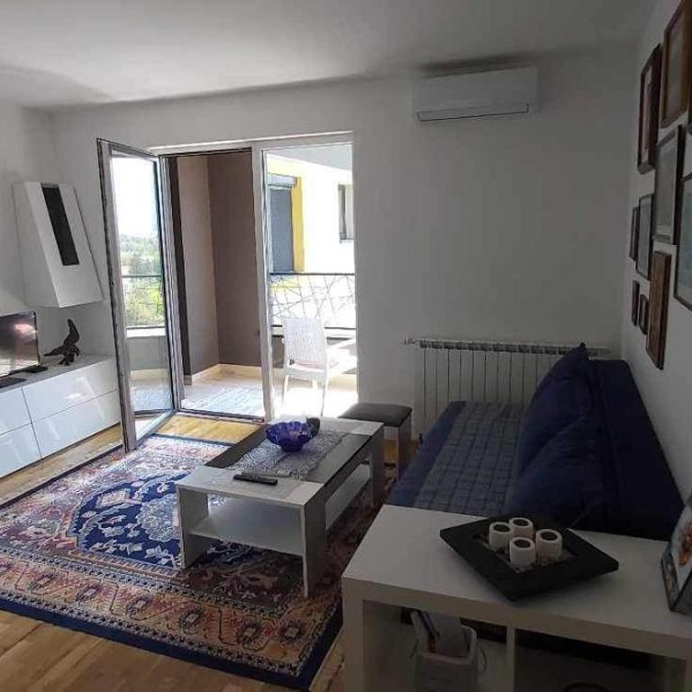 Mima - One-Bedroom Apartment - 10