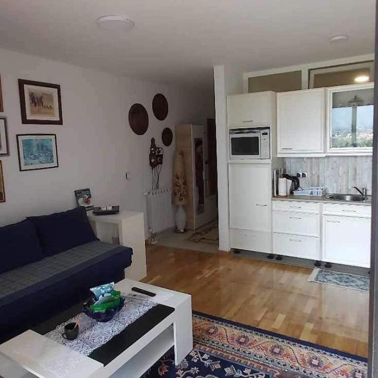 Mima - One-Bedroom Apartment - 11
