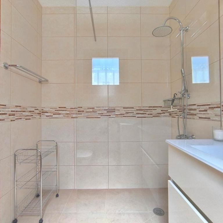 Los Cristianos - breathtaking view, AC, heated pool, fibre net - Apartamento Estudio con vistas al mar - 24