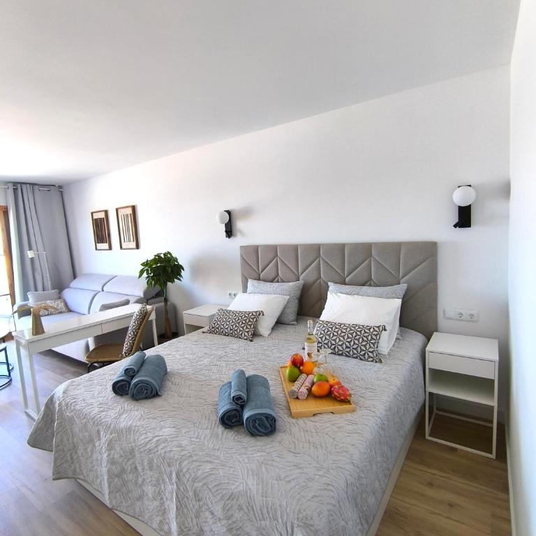 Los Cristianos - breathtaking view, AC, heated pool, fibre net - Apartamento Estudio con vistas al mar - 11