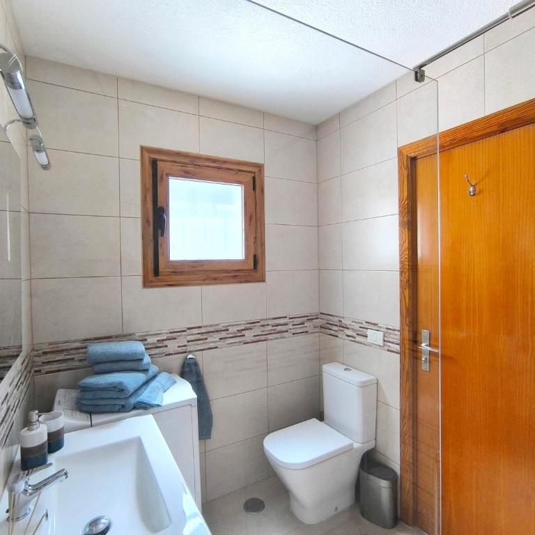 Los Cristianos - breathtaking view, AC, heated pool, fibre net - Apartamento Estudio con vistas al mar - 26