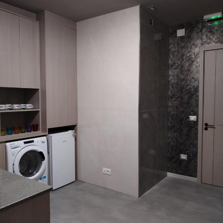 Arcobaleno Apartment 2 Bedrooms Venice-Mestre - Two-Bedroom Apartment - 26