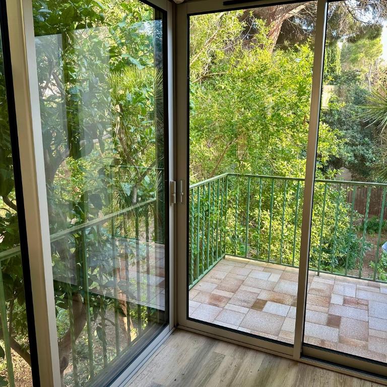 Appartement avec jardin privé à 2min de la plage - Two-Bedroom Apartment - 6