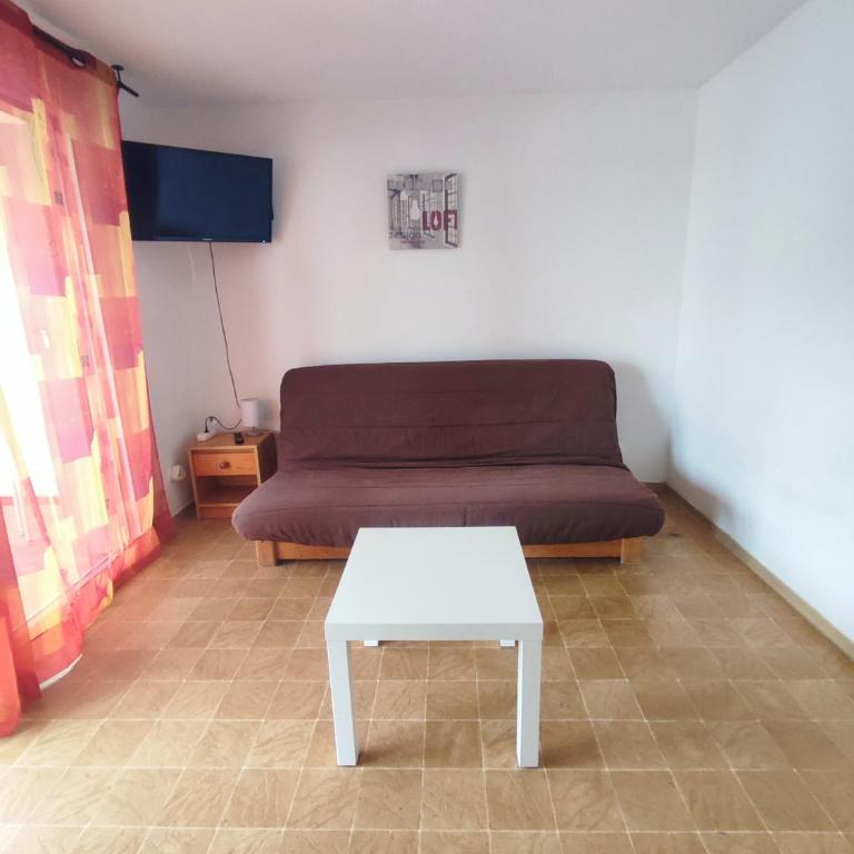 APPARTEMENT DE VACANCES A LA MER DANS RESIDENCE SECURISEE - Apartment - 2