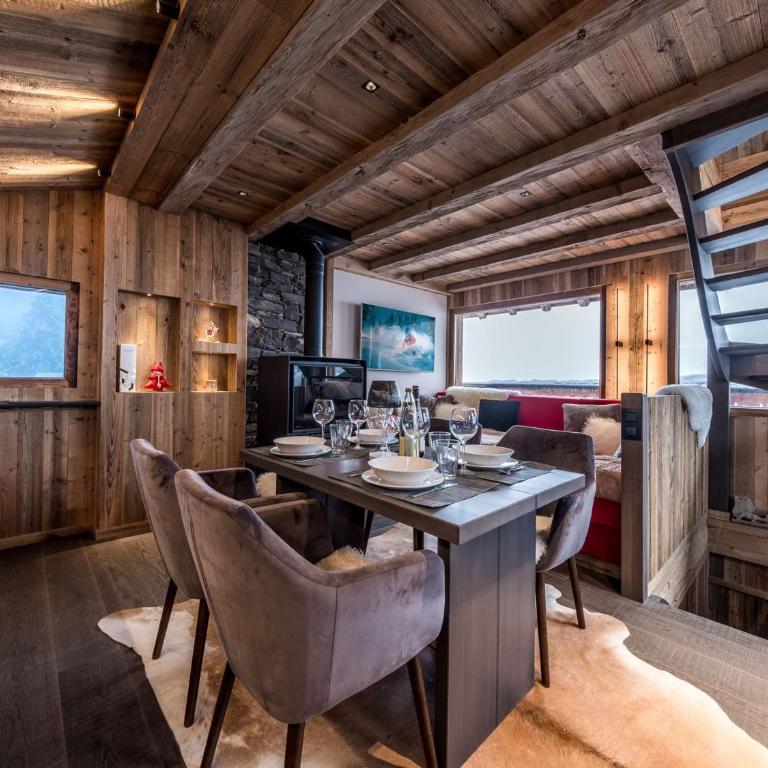 Chalet cosy Courchevel 5 pers près des pistes avec sauna et terrasse - Chalet 2 Chambres - 4