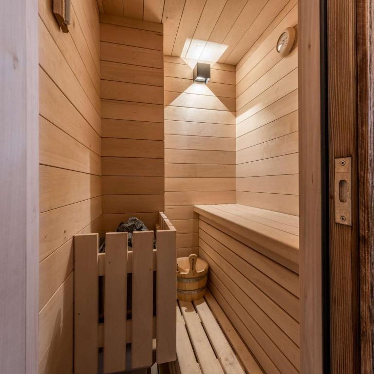 Chalet cosy Courchevel 5 pers près des pistes avec sauna et terrasse - Chalet 2 Chambres - 13