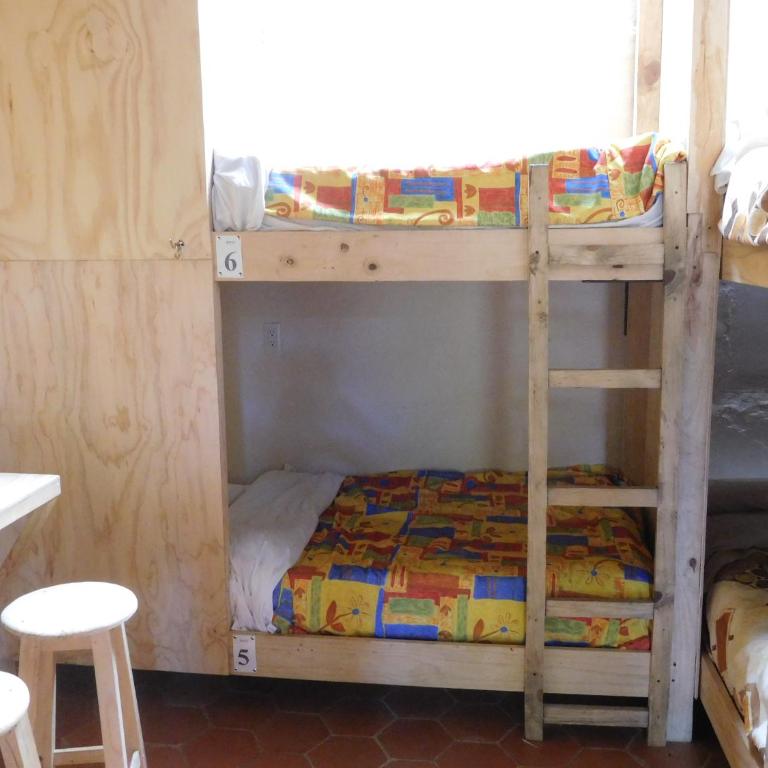 Rossco Hostel & Hotel - Family Room with Shared Bathroom - 1