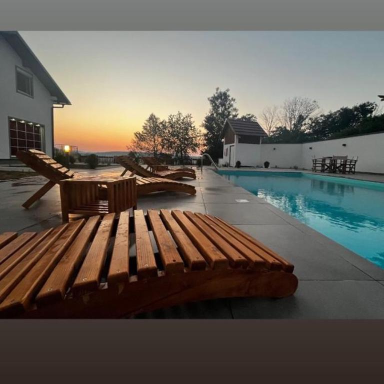 Romantic Lodge -Private Swimm-Spa - Vila - 42