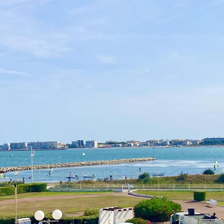 PORT CAMARGUE - APPARTEMENT 4 PERSONNES VUE SUR MER - 2 TERRASSES - PARKING - Apartment mit schöner Aussicht - 8