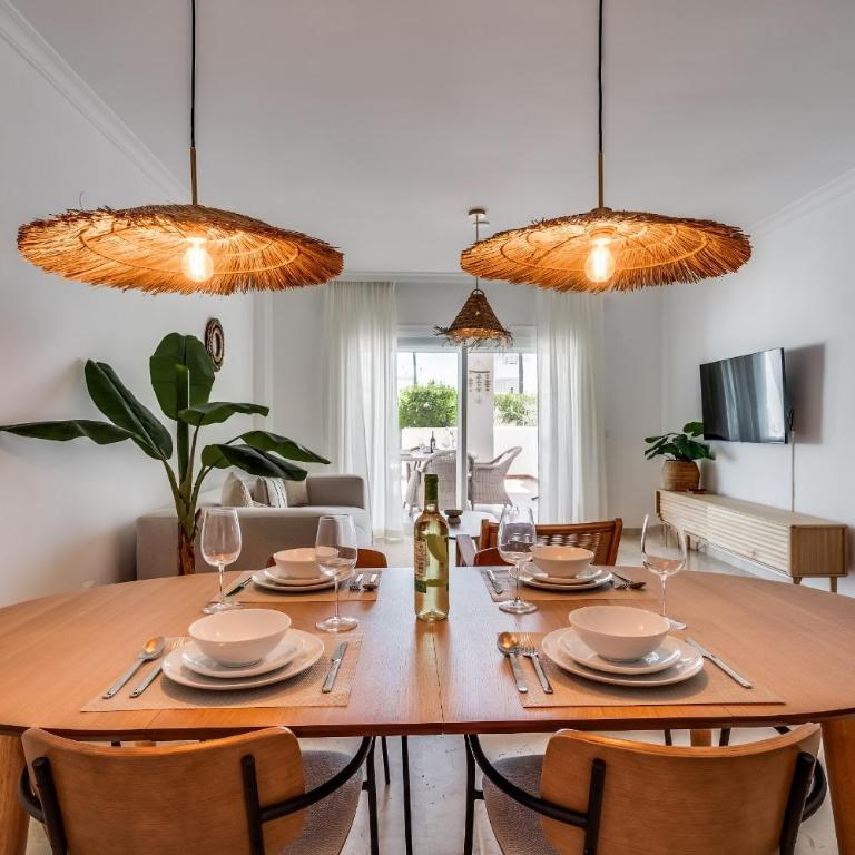 Family-Friendly Garden Apartment - Lunymar Golf Estepona, Pool & Near Beach - Apartment - 5