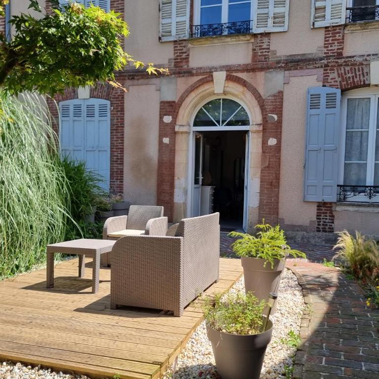 " Jardins du Clos Notre Dame " - Bucolic apartment in the city center - Apartment - 9