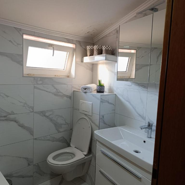 Dream View Apartments - Two-Bedroom Apartment - 29