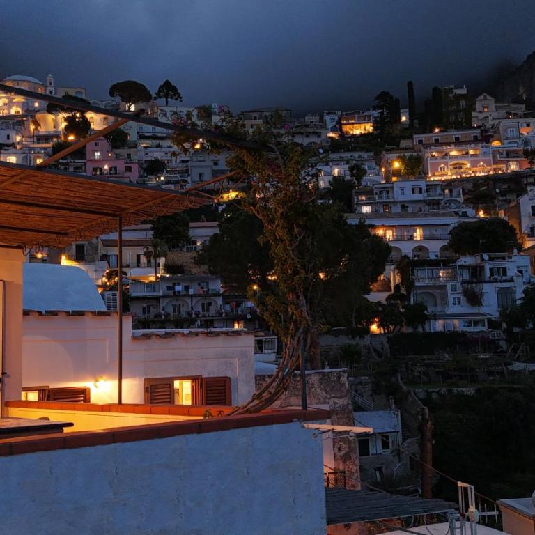 La Casa di Anita - Three-Bedroom House - 3