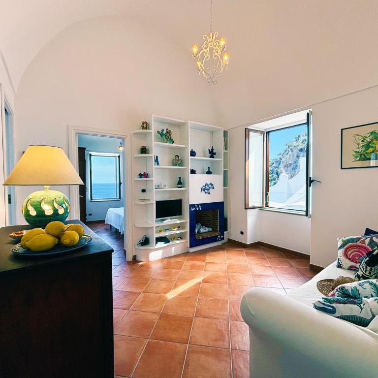 La Casa di Anita - Three-Bedroom House - 15