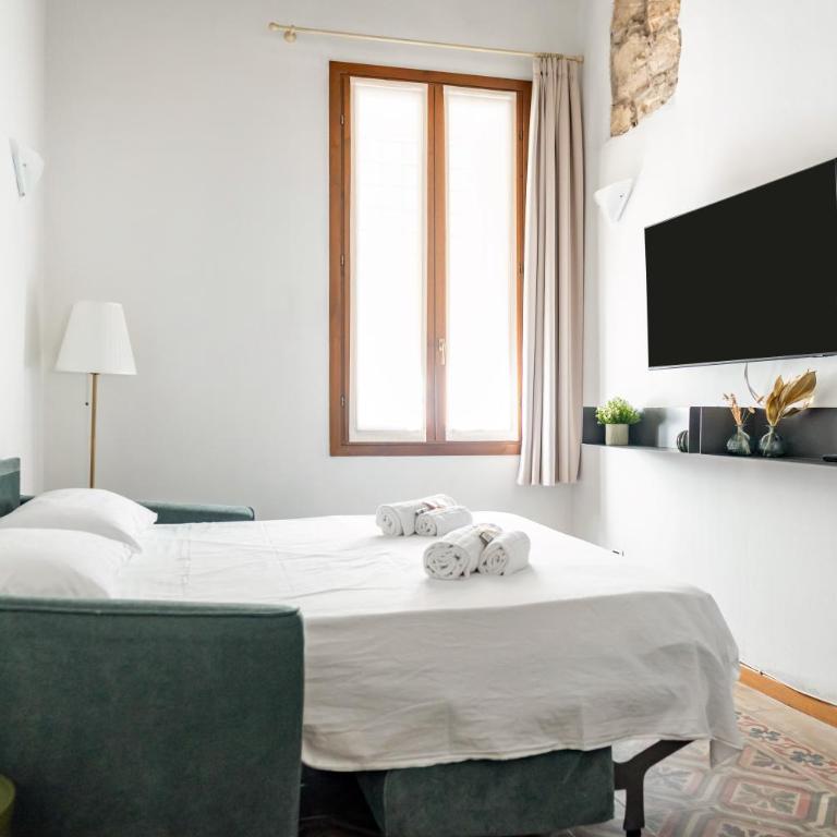 Ari Home - One-Bedroom Apartment - 10