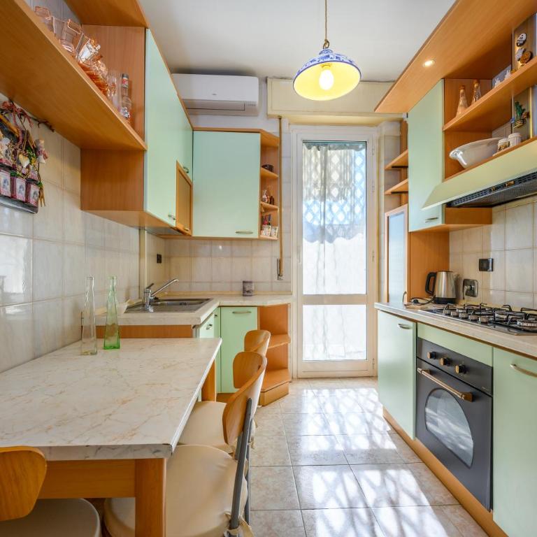 Casa Roberta - Appartamento con 2 Camere da Letto e Balcone - 9