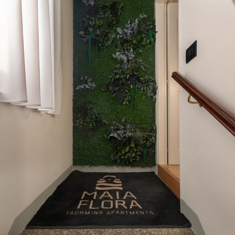 Maia Flora Taormina Apartments - Three-Bedroom Apartment - 57
