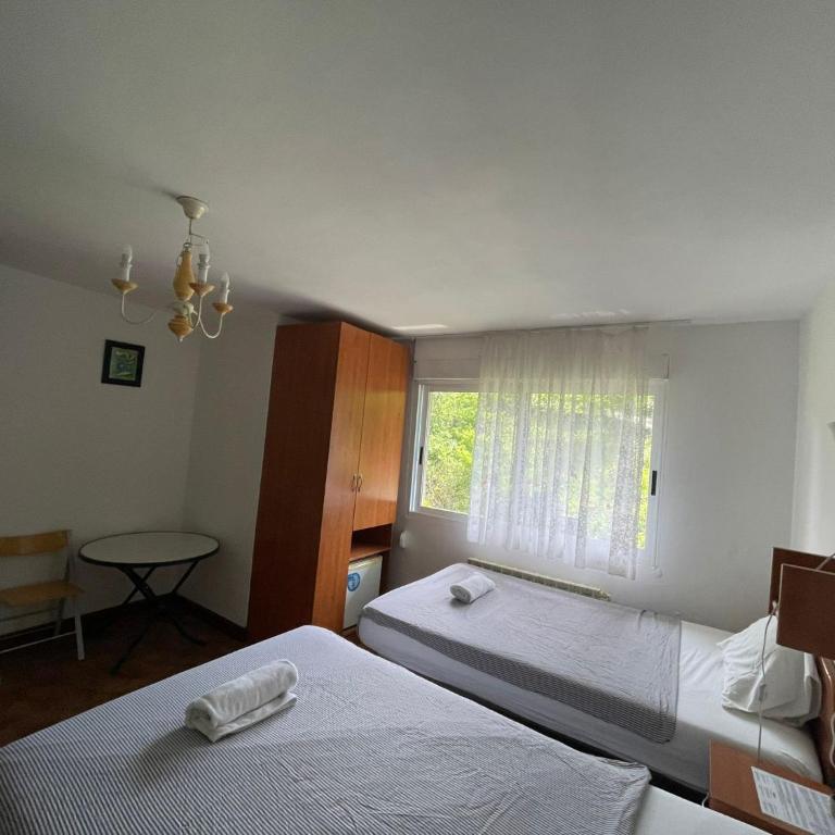 Pensión Tximistarri - Auto Check-in - Habitación Doble con baño compartido - 2 camas - 2