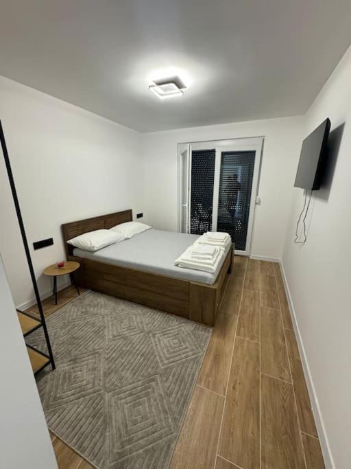 Villa Sofia - Two-Bedroom Villa - 32