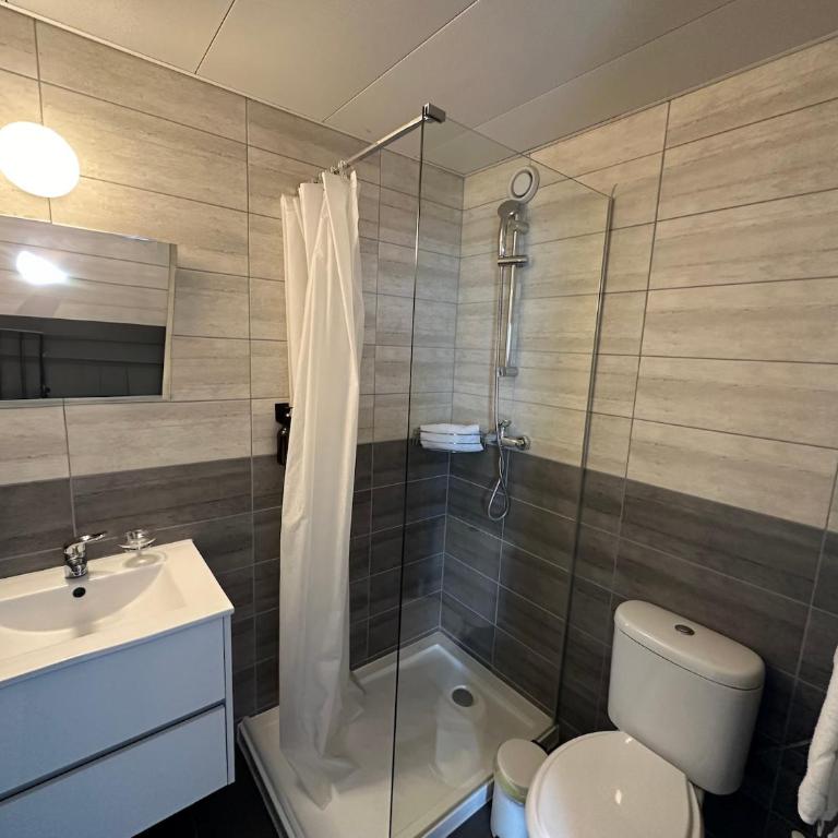 Chalet Montriond - Bike & Ski - Superior Doppel- oder Zweibettzimmer mit Bergblick - 3