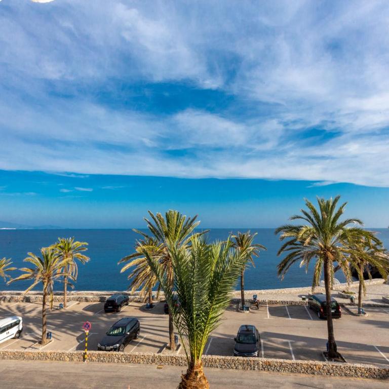 Valverde - Two-Bedroom Apartment - 32