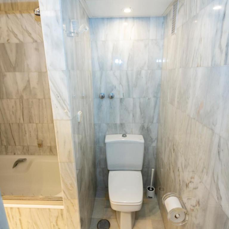 Valverde - Two-Bedroom Apartment - 33