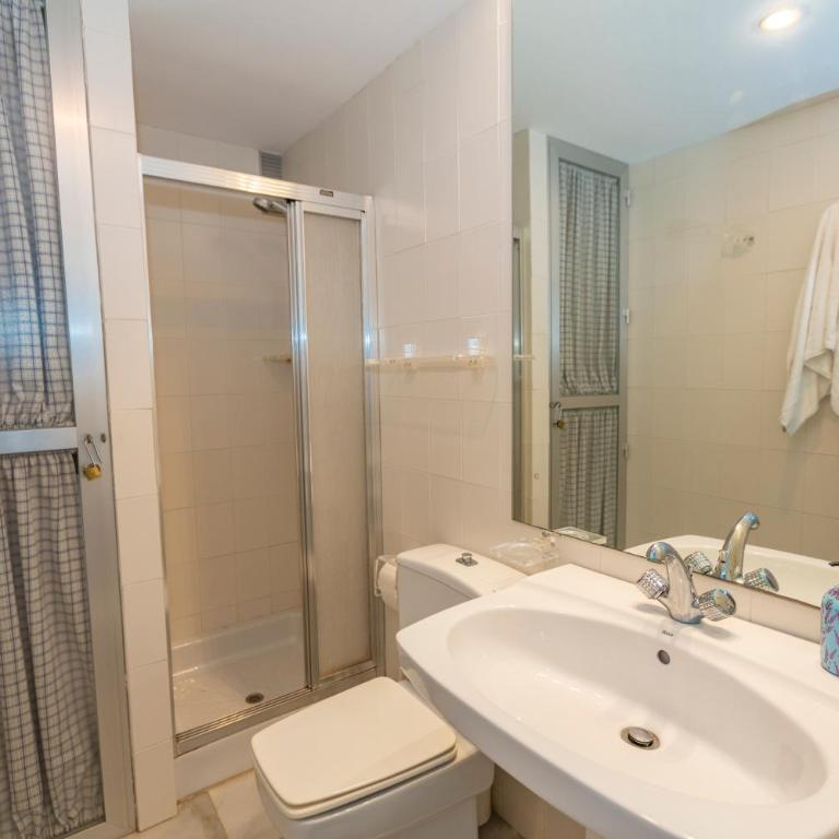 Valverde - Two-Bedroom Apartment - 35
