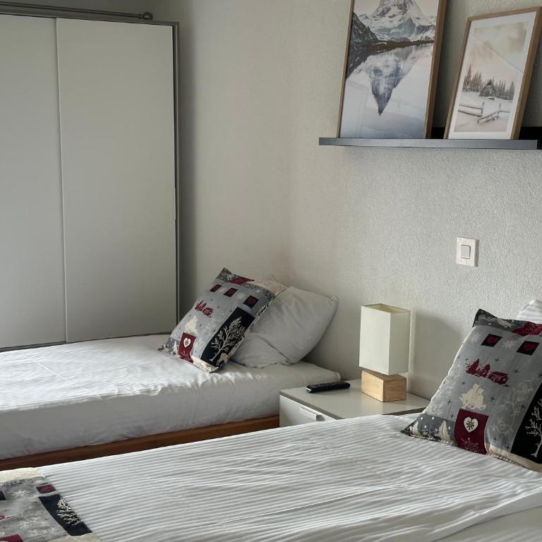 Chalet Montriond - Bike & Ski - Standard Dreibettzimmer - 4
