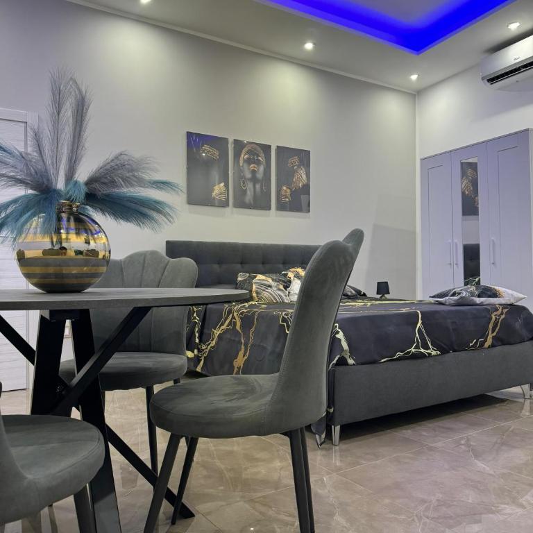 Kairos - Two-Bedroom House - 12