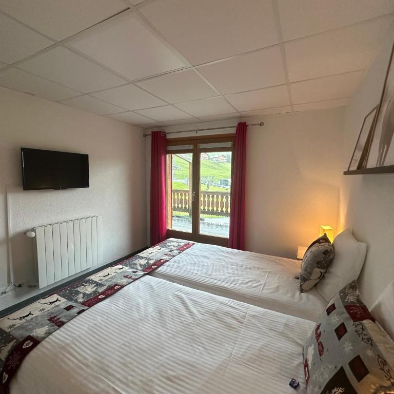 Chalet Montriond - Bike & Ski - Superior Doppel- oder Zweibettzimmer mit Bergblick - 4