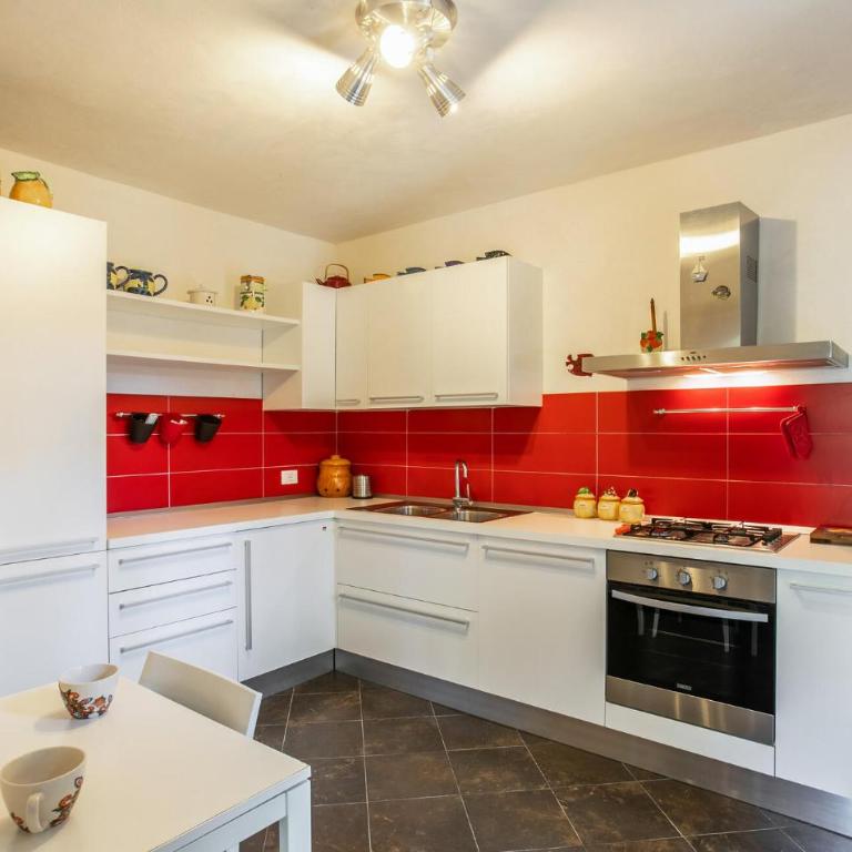 Amazing Home In Ragusa With Indoor Swimming Pool - Casa Vacanze con 4 Camere da Letto - 9