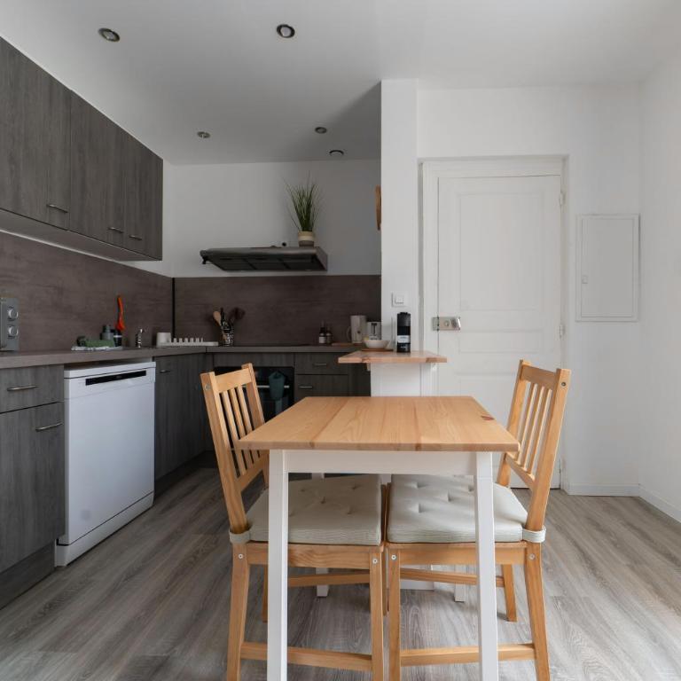 Résidence Le Celest - Appartements climatisés - Centre ville - Appartement 1 Chambre - 23